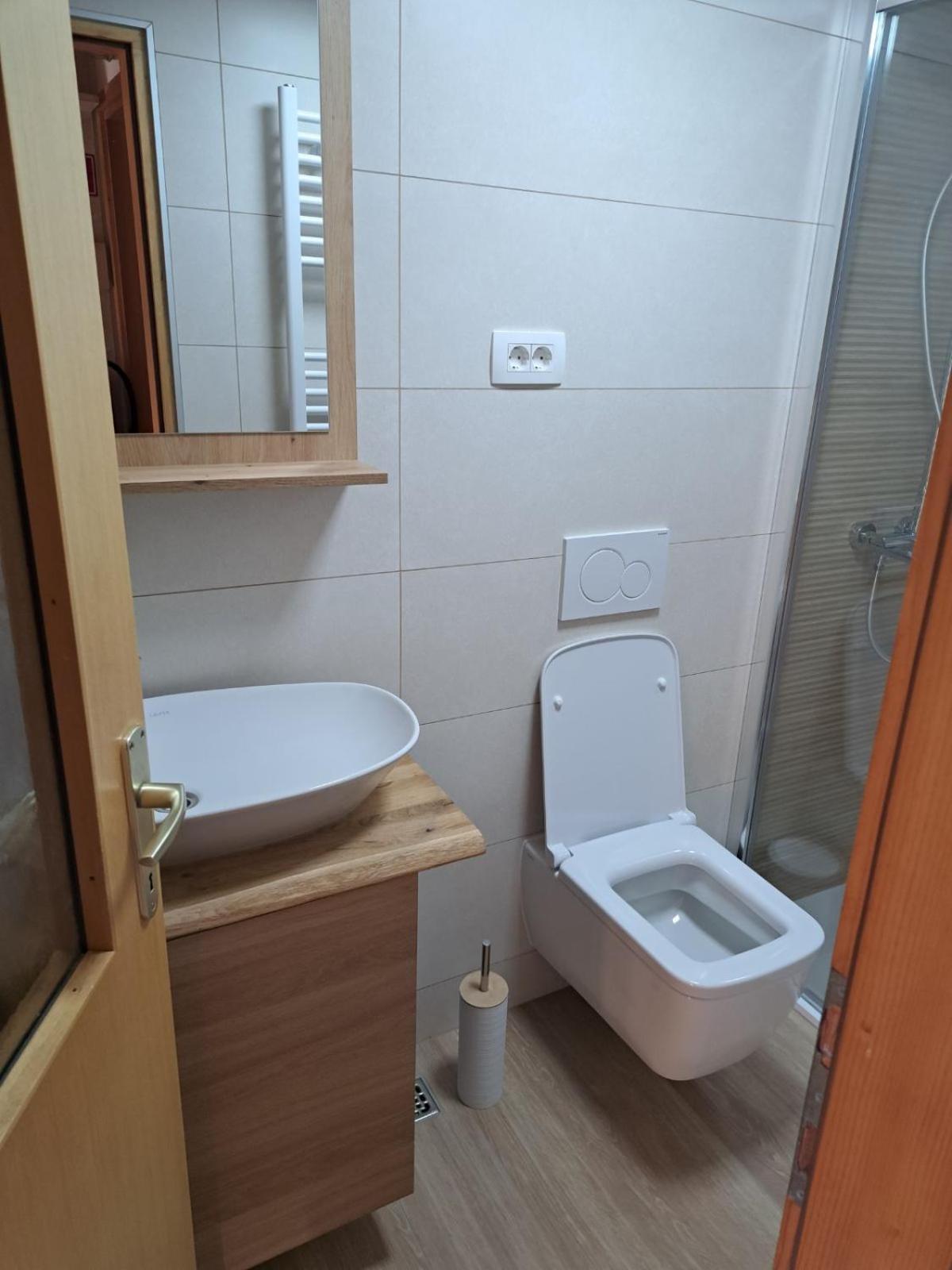 Vacation House Jurcek Radovljica Esterno foto